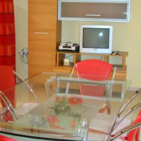 Snjezana 公寓 萨利